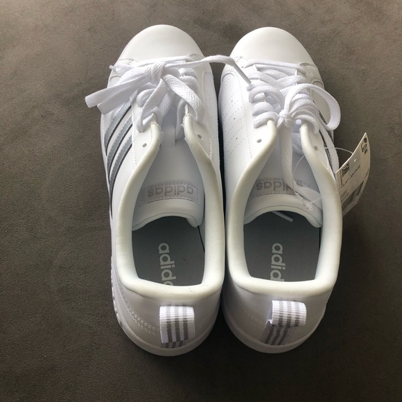 adidas Shoes - NWT Adidas VS Advantage tennis sneakers SZ 9.5